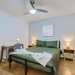 2B Getaway - Sleeps 6 - Pool, Pkg - Walk Dtwn