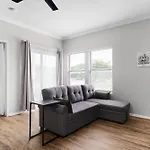 Updated 1Br Condo With Community Pool Near The Domain