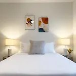 Monthier Suite Convention Center Austin