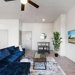 Modern Austin 2Br 2B Unit With Pool, Parking & Wifi