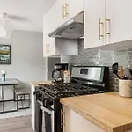 Charming South Austin 2 Bedroom Home