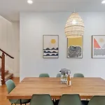 Modern Lively 3 Bedroom House In Hip East Austin