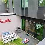 Luxe Home Minutes From Ut & Downtown