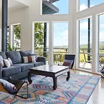 Watch The Sunset On A Huge Patio Near Lake Travis