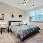 Cozy 2-Bedroom Apartment In Lovely Austin