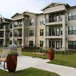 Landing At Bridge At Southpark Meadows - 1 Bedroom In Slaughter Creek