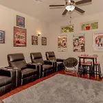 Hill Country 5 Acre Ranch Home With Pool And Hill Country Views!