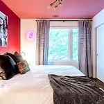 Hot Tub Club - Rainey Street - 6 Min Walk