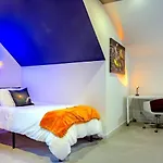 Hot Tub Club - Rainey Street - 6 Min Walk