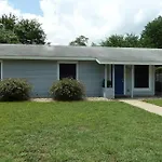 3Br Pet Friendly Home With Big Yard