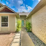 Lovely Austin Home With Deck And Greenbelt Access!