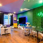 Hot Tub Club - Rainey Street - 6 Min Walk