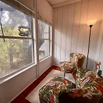 1 Bdrm Poolside Garden Condo