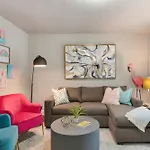 The Flamingo 102 L Pool I 65 Smart Tv I Sleeps 5