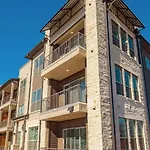 Landing At The Haywood - 2 Bedrooms In Slaughter Creek