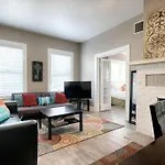 Fenced Backyard! Downtown Austin, 2 Blocks To 6Thst