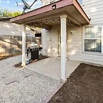 Beautiful Space - Nice Yard - 10 Min From Dt