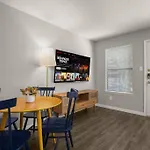 Close To Downtown Fast Wi-Fi Parking Pool