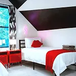Check-Mate Sleeps 18 & Only 7Min To Downtown Atx
