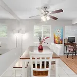 New King Bed House 15 Mins From Westlake Hospital