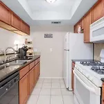 New King Bed House 15 Mins From Westlake Hospital