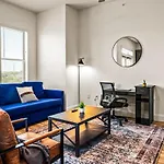 Luxurious New Unit 1Bd1Ba Pool Golf Sim