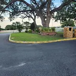 Walnut Forest Motel