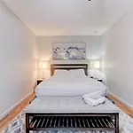 Prime Austin - Jacuzzi Firepit And Bbq