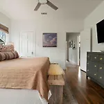 Charming Cherrywood Bungalow - 2Br - Firepit - Ut