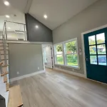 Comfortable Bed In Shared Luxury Tiny Home
