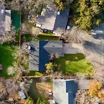 Private Yard W Bbq Games Steps To South Congress Barton Creek Clarksburg