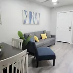 Homey 2Br Home Near Dt & Airport