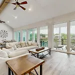 Lake Loop Retreat