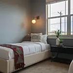 Spacious 3Br/3Ba Minutes From Dt By Domio
