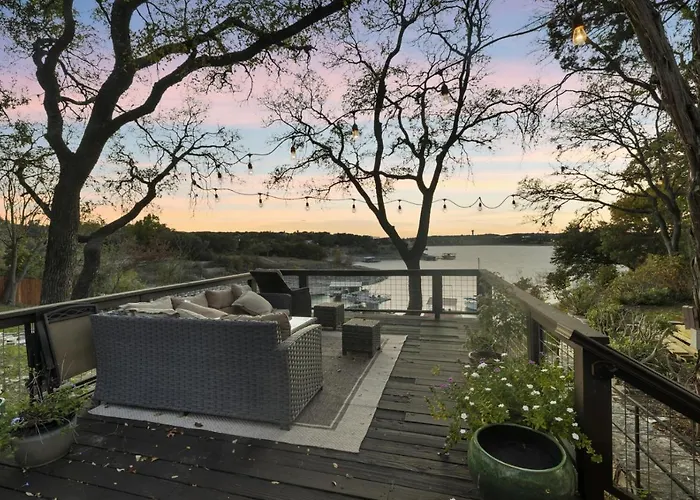Lakefront On Lake Travis Residence