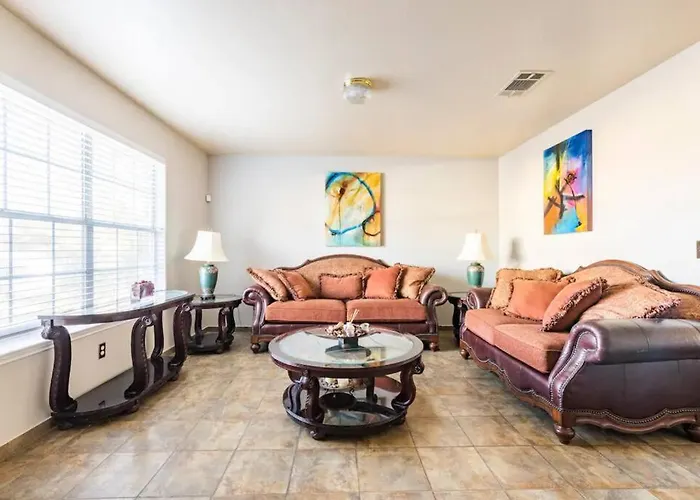 Opuluxe Poolside Paradise Sleeps 6