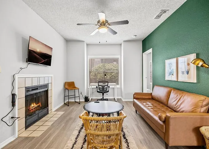 Cozy Boho 2Bd Apartment - Cedar Park/North Austin
