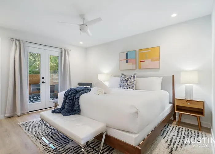 Close To Barton Springs And Zilker W King Br And Patio