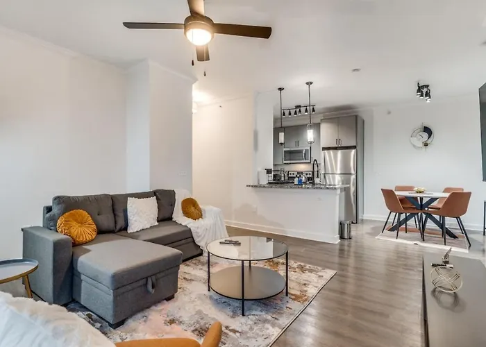 Elegant 1Br With Resort Style Pool Near The Domain