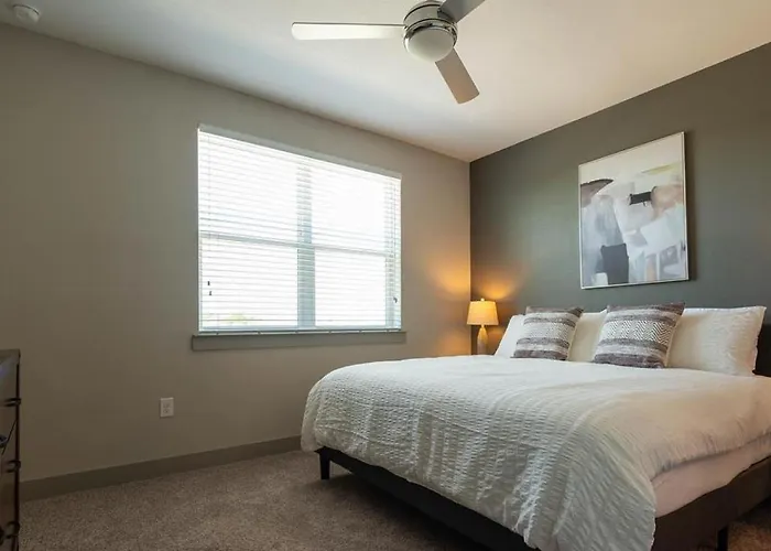 Landing Modern Apartment With Amazing Amenities