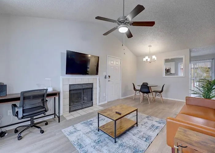 Cushy 2Bd Apt Austin Texas