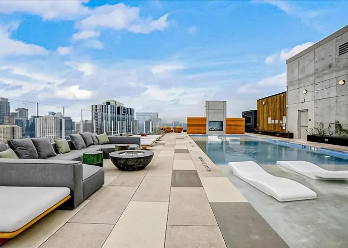 2Br Luxury With Views And Rooftop Pool In Austin