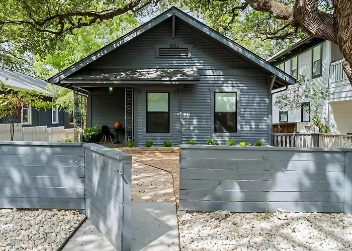 Retro Austin Home S Congress Ave