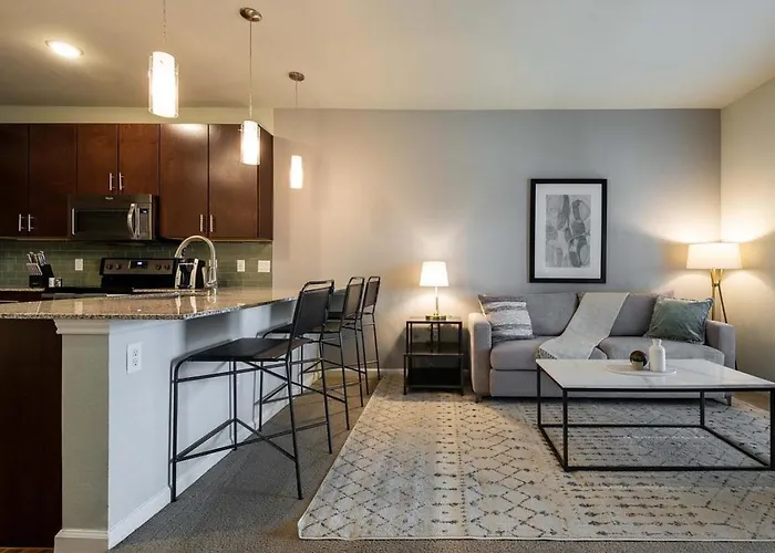 Landing At Bridge At Southpark Meadows - 1 Bedroom In Slaughter Creek