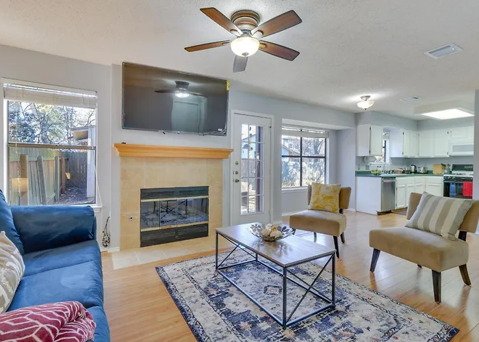 Austin Vacation Rental With Yard About 14 Mi To Downtown