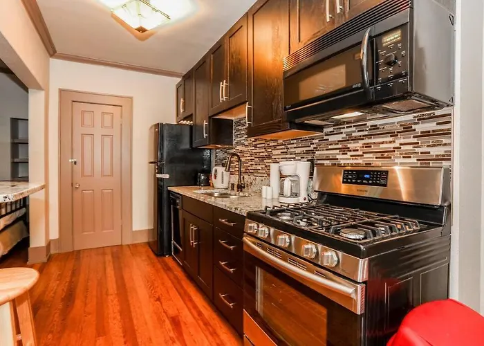 Great Central Location Downtown Austin-Fenced Area For Dogs, Near Ut