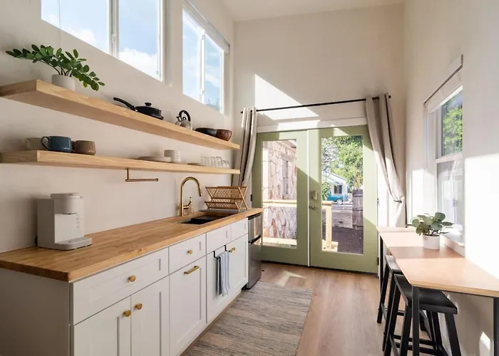 Boho Tiny Home - Walkable To The Best Of East Austin