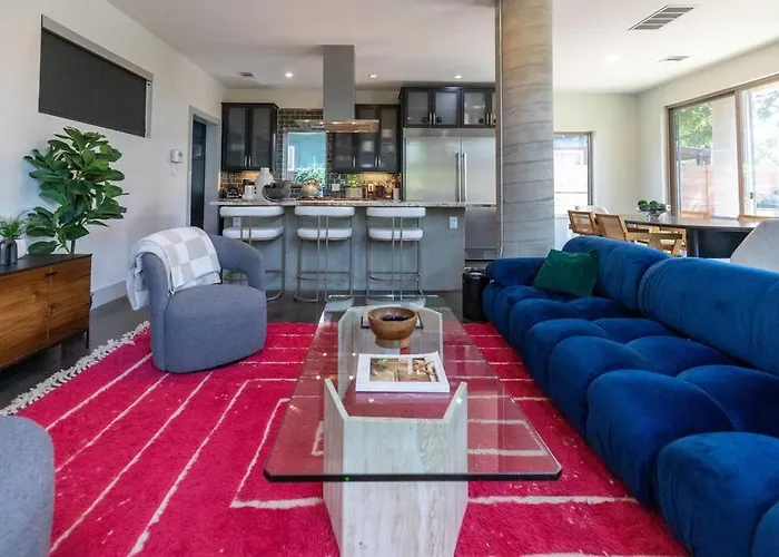 Luxury Modern Home In Dt Austin