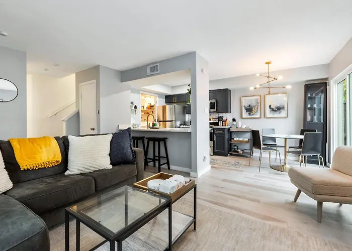Charming South Lamar Hideaway - Near Zilker & Soco