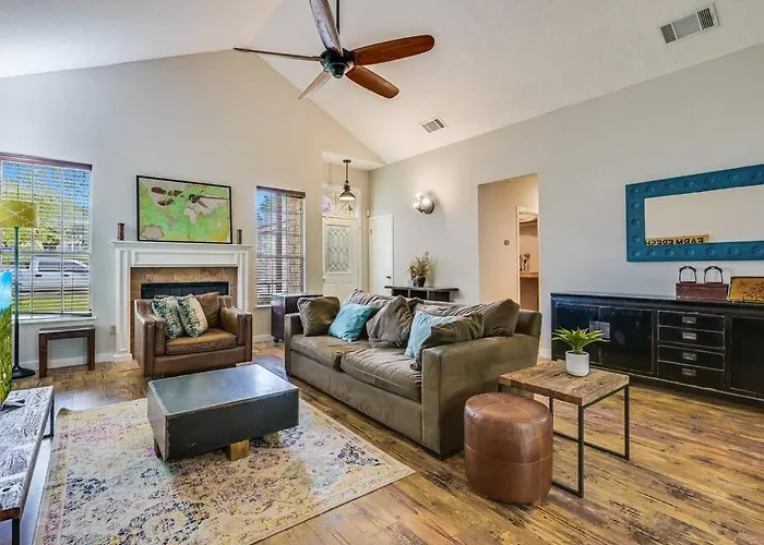 Cosy And Open With Loft On Greenbelt